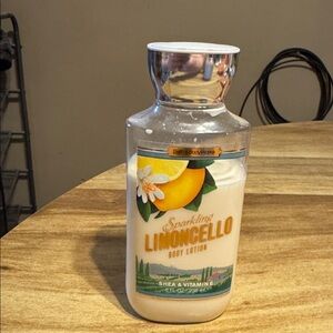 Bath & Body Works Sparkling Limoncello Lotion with Citrus Design